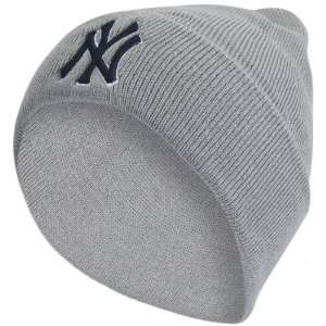    New York Yankees   Logo Grey Cuff Beanie
