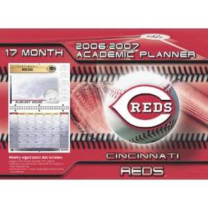   Cincinnati Reds 8x11 Academic Planner 2006 07: Sports & Outdoors