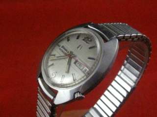 VINTAGE STAINLESS STEEL 218 BULOVA ACCUTRON DAY/DATE  