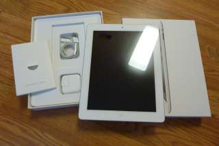 Apple iPad 2 16GB, Wi Fi, 9.7in   White (MC979LL/A)   Mint 