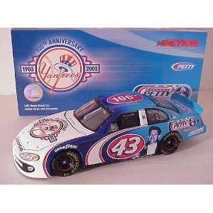   NY Yankees 100th Anniversary 1903 2003 1:24 scale Car: Toys & Games