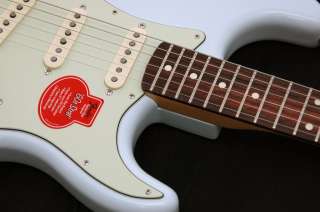 New Fender® Classic Players 60s Stratocaster, Strat, Sonic Blue 