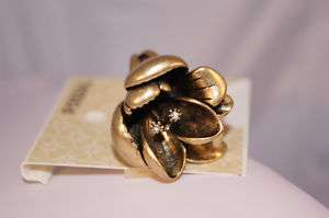 NWT $38 Fossil Brand Gold Posey Flower Large Ring 8 NWT  
