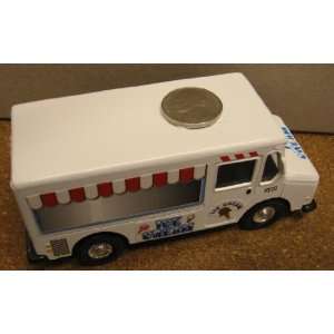  Pullback Action Ice Cream Vending Truck Toys & Games
