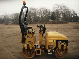 Cat CB 114 Vibratory Double Drum Smooth Compactor  smooth drum 