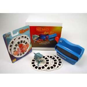 ViewMaster Finding Nemo 3D Gift Set   Viewer, Reels 