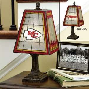  Kansas City Chiefs 14 Art Glass Table Lamp: Sports 