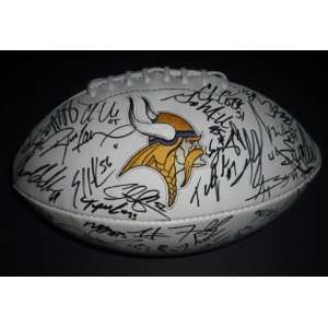  Minnesota Vikings 2010 Team Signed / Autographed Logo 