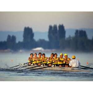 Womens Eights Rowing Team in Action, Vancouver Lake, Washington, USA 