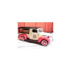  Ltd Hoppes Ertl 1947 Dodge Trck: Sports & Outdoors