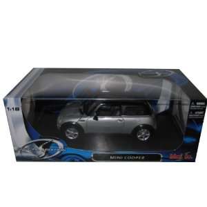  Mini Cooper Silver 1:18 Diecast Car Model: Toys & Games