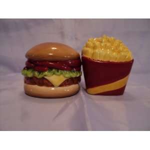  NEW! 4 Burger and Fries Magnetic Salt and Pepper Shakers 