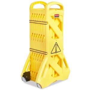  13 Rubbermaid Mobile Safety Barrier