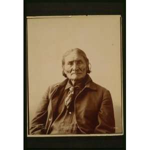    c1898,Geronimo,Guiyatle,Goyathlay,Chiricahua Apache
