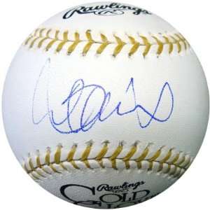  Signed Ichiro Suzuki Baseball   Gold Glove Holo: Sports 