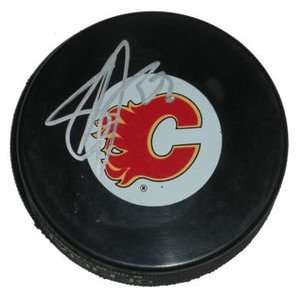  Scott Hannan Signed Calgary Flames Hockey Puck