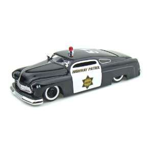    JADA 1/24 1951 Mercury Highway Patrol Police Car Toys & Games