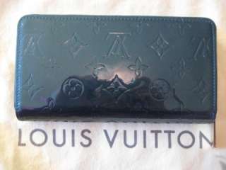 Authentic Louis Vuitton Zippy Wallet Monogram Vernis Bleu Nuit $875 