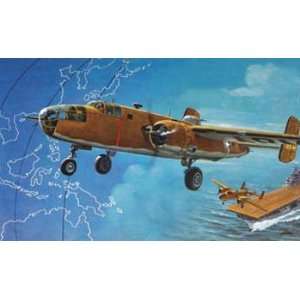   63 B 25 SSP Twin Engine (Plastic Model Airplane): Toys & Games