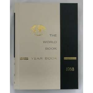   World Year Book, 1988 (9780716604884) Inc. Staff World Book Books