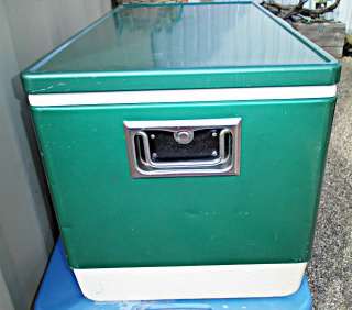 Vintage GREEN Large COLEMAN COOLER   ICE CHEST w INSERTS Nice  