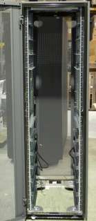NetApp 116 00018 42U Rack Cabinet w/ (2) PDU  