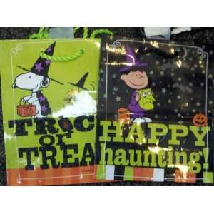  Halloween Charlie Brown 2 gift bags Health & Personal 