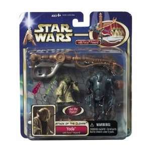   Star Wars Attack of the Clones   Yoda with Force Powers: Toys & Games