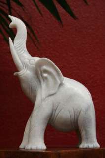 Elefant,Skulptur,Figur,Statue,Stein,Naturstein,Marmor  