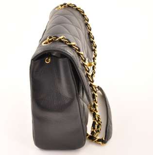 Authentic Chanel quilted caviar Black leather shoulder bag Gold Chain 