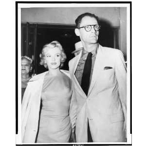  Marilyn Monroe and Arthur Miller depart for London 1956 